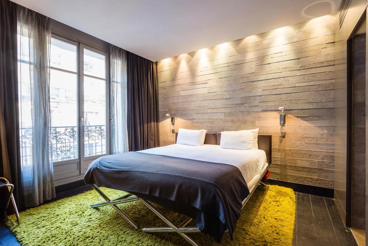 Cmg - Premium Tour Eiffel - 23 Paris